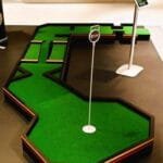 Mini golf delivered to homes