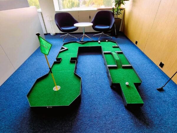 indoor mini golf for sale